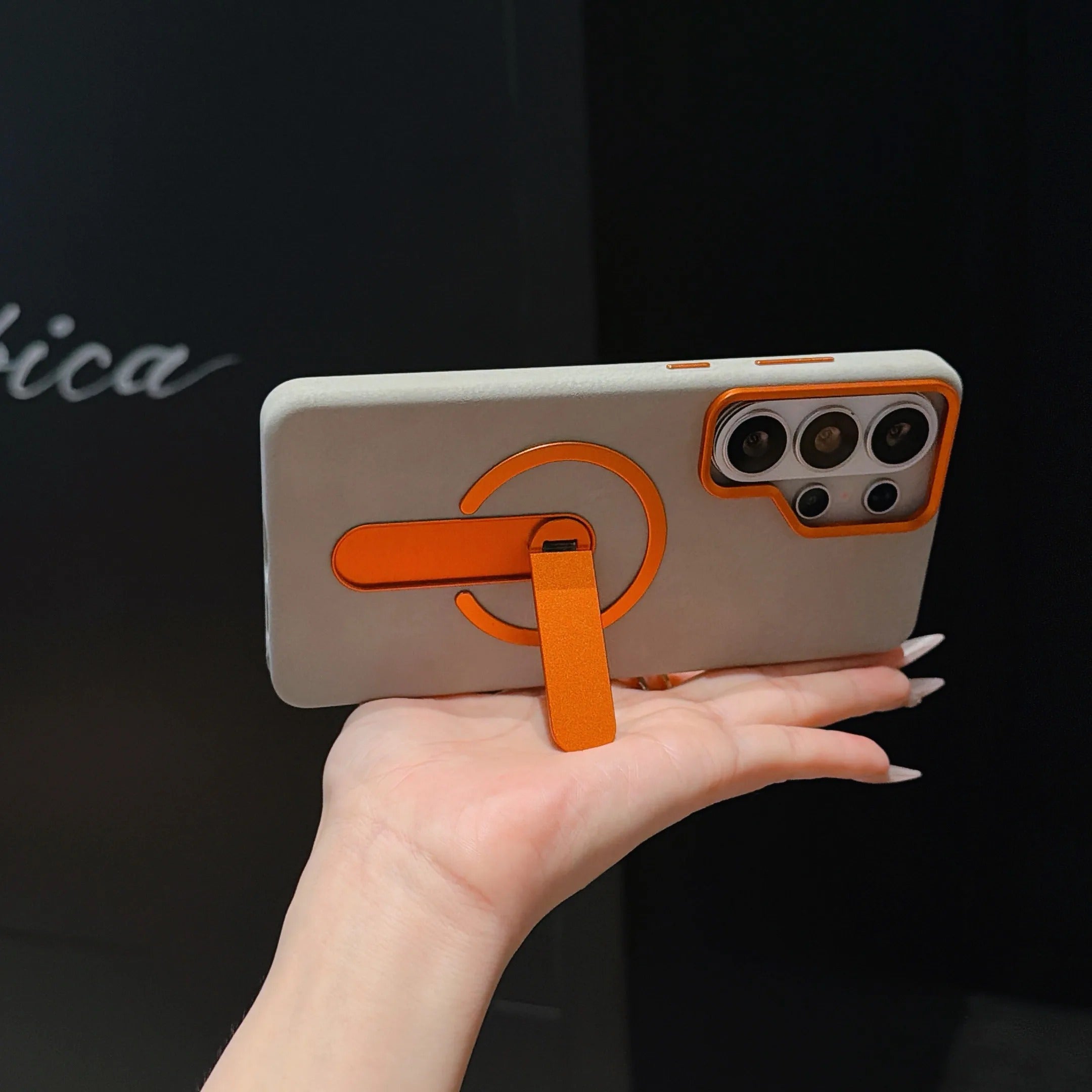 Executive MagSafe Kickstand Case - Samsung